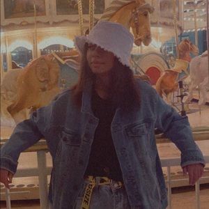 Meet your Posher, Jasmine